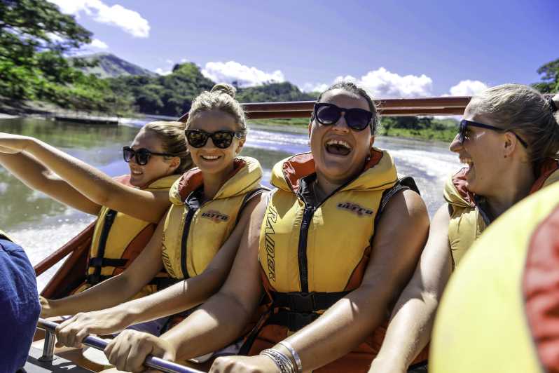 Sigatoka: Jetboat River Cruise and Fijian Village Tour