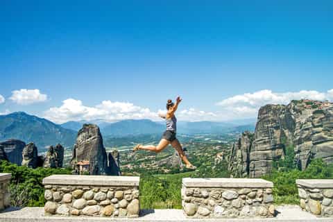 Thessaloniki: Full-Day Bus Trip to Meteora