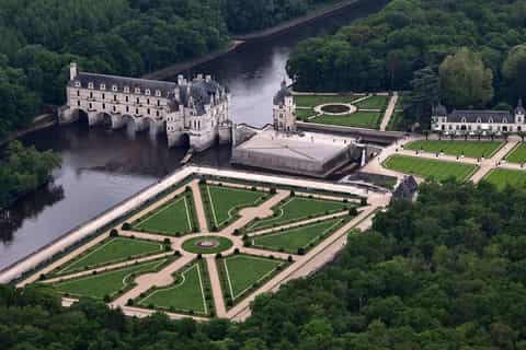 Paris: Private Guided Flight Tour