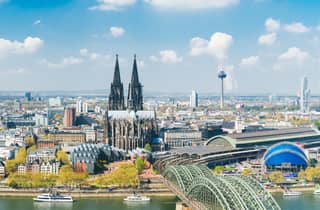 Köln: 1-stündiger Rundflug