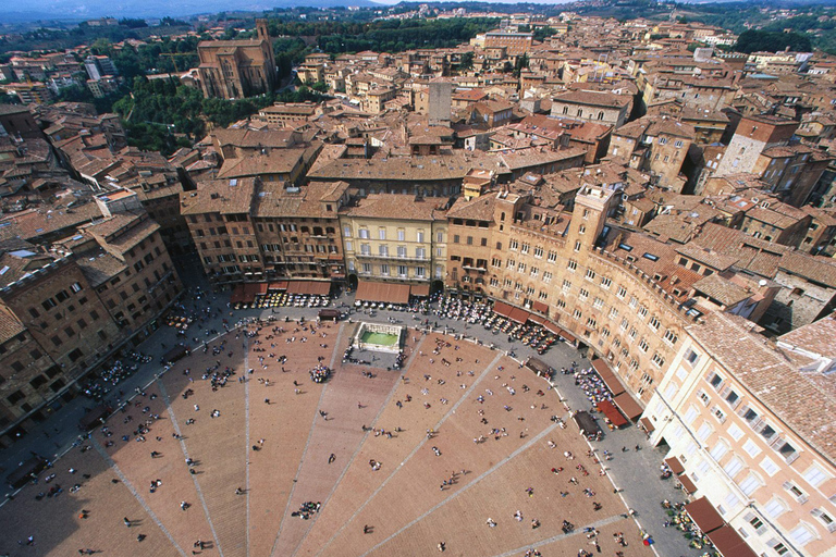 Heldagsutflykt till Siena, San Gimignano och ChiantiRundtur på engelska