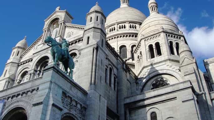 parís tour a pie de montmartre en alemán