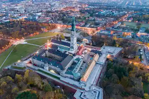 Вроцлав: однодневная поездка в Ченстохову для просмотра Черной Мадонны