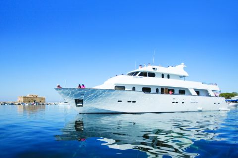 Paphos: Luxury Cruise with Lunch and Open Bar