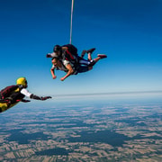 Tokyo: Tandem Helicopter Skydiving Experience