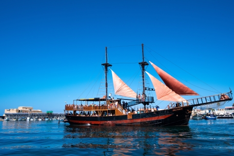Paphos : Croisière d'une demi-journée pour les pirates du Jolly RogerPaphos : demi-journée de croisière en bateau pirate Jolly Roger