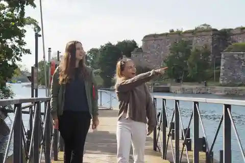Helsinki: Suomenlinna & Lonna Tour inkl. Mittagessen und Transfer