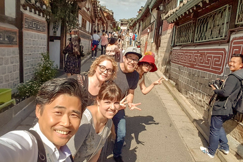 Seul: Palácio de Gyeongbok e excursão a pé por Bukchon Hanok