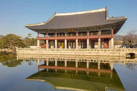 Seoul: Gyeongbok-palatset Rundvandring i Gyeongbok-palatset och Bukchon Hanok