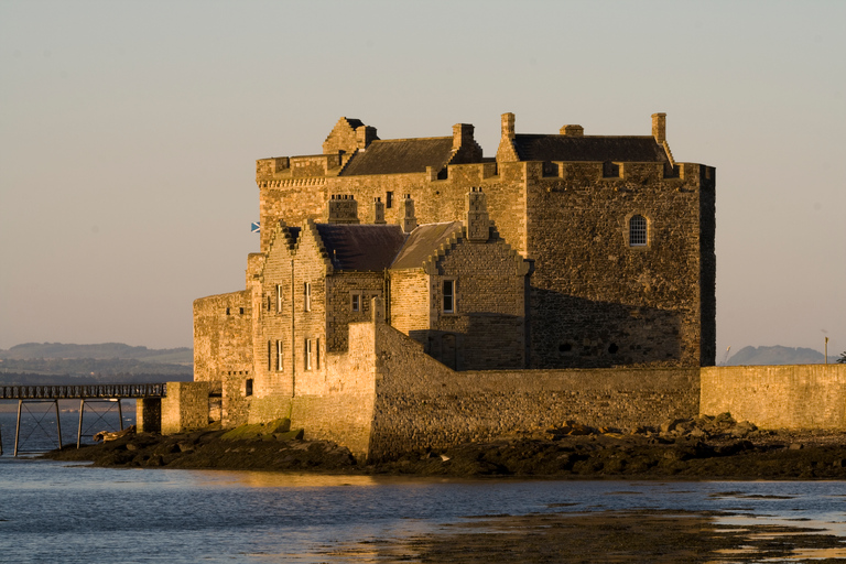 From Edinburgh: Outlander Full-Day Tour in Spanish