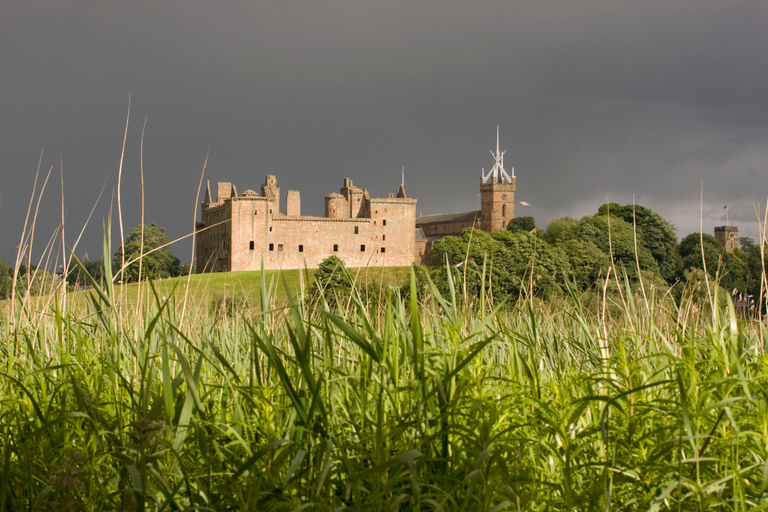 From Edinburgh: Outlander Full-Day Tour in Spanish