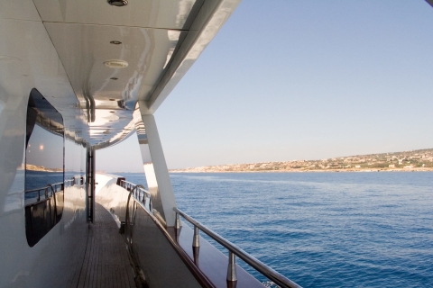 Paphos: Ocean Flyer - Elite Cruise (Adults Only) Paphos: 6-Hour Elite Adults-Only Cruise with Catering