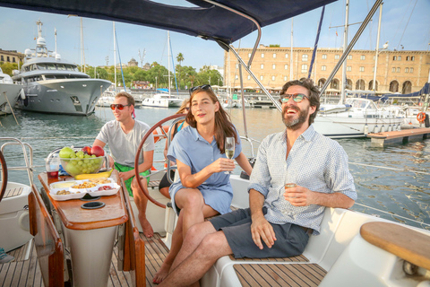 Barcelona: Sailing with Spanish Tapas & Premium Open Bar