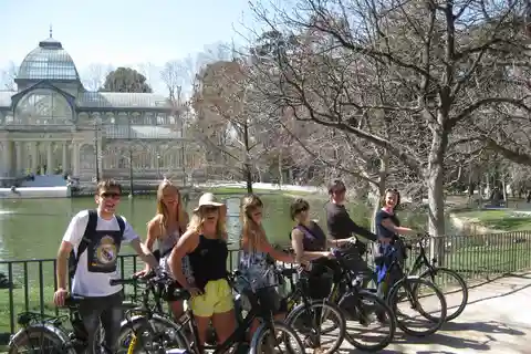 Alugar uma bicicleta em Madrid - Suporte para telemóvel gratuito e visita autoguiada