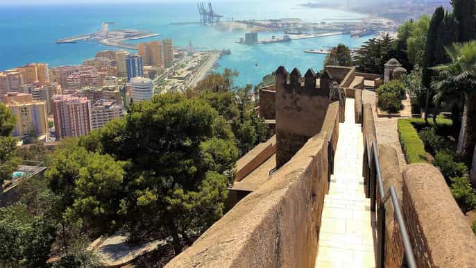 malaga 1.5hour small group walking tour