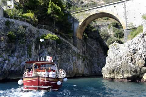 Salerno: 8-Hour Amalfi Coast Small Group Boat Tour