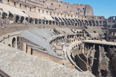 Gloire de la Rome antique et le Colisée 3 heures Visite privéeTournée française