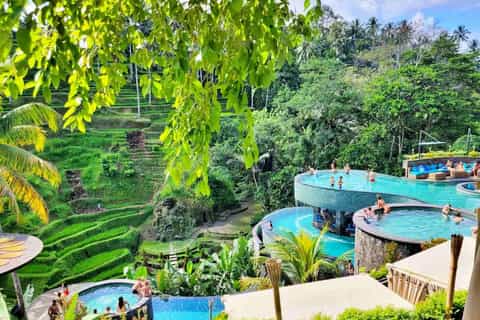Ubud : quad Gorilla Cave, riziere en terrasses et piscine Cretya