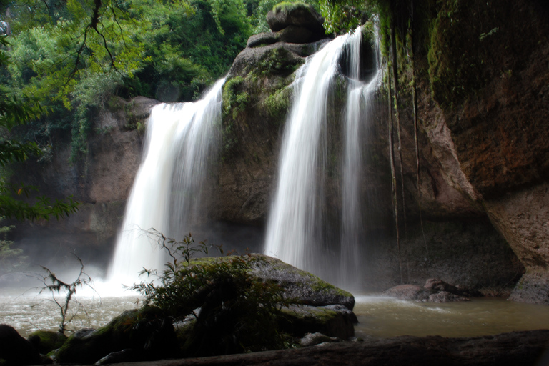 Parque Nacional Khao Yai: tour privado de 2 días desde BangkokTour privado con alojamiento estándar