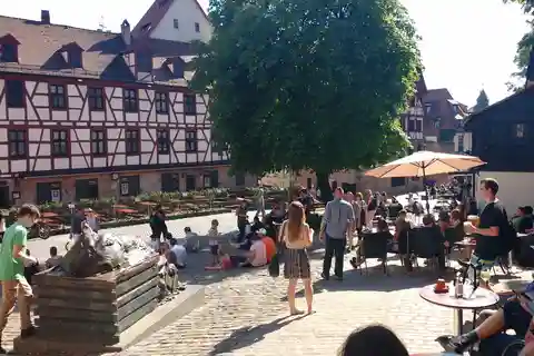 Nuremberg: Guided BYO Bike Tour