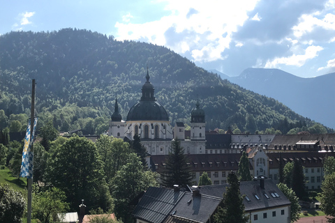 From Garmisch-Partenkirchen: Neuschwanstein Castle Tour