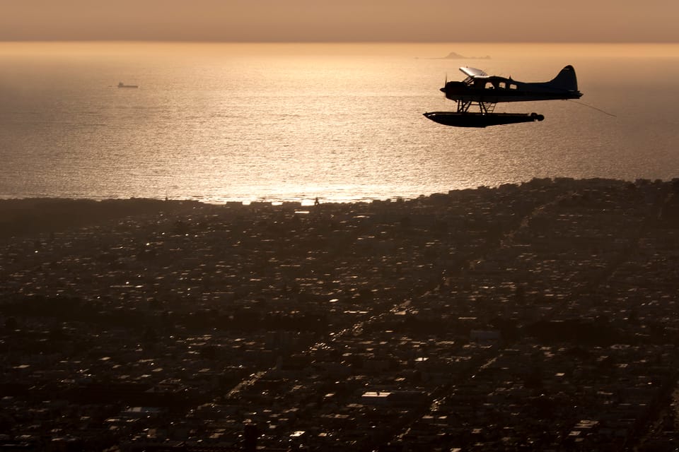 San Francisco: Seaplane Flight with Champagne image 2