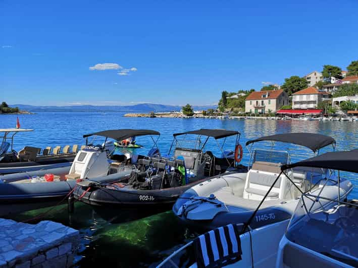 Split Excursión Privada en Barco de Día Completo a la Laguna Azul y