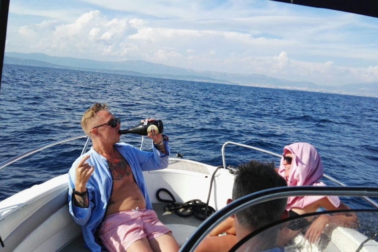 Split: Privater Bootsausflug zur Blauen Lagune und Solta