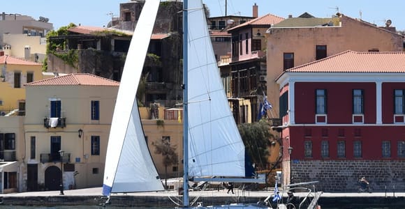Chania: Private Sailing Cruise with Snorkel, Lunch & Drinks