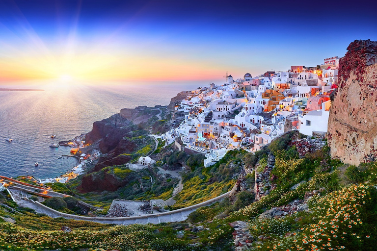 Santorini: dinnercruise bij zonsondergang, met bezoek aan de vulkaan en warmwaterbronnen