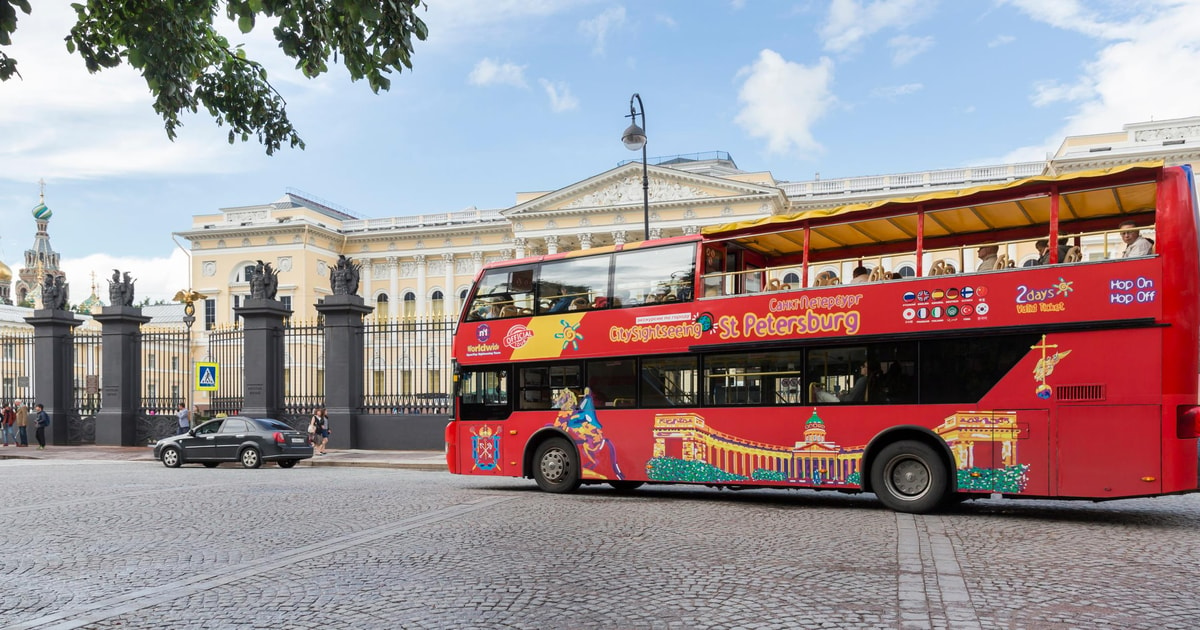 Двухэтажные туристические автобусы City Sightseeing Russia