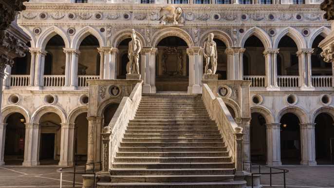 Venecia: Billete para saltar la línea del Palacio Ducal con guía