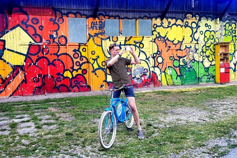 Zagreb: 2,5 uur durende fietstocht terug naar het socialisme