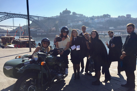 Porto: visite privée d'une journée en sidecarVisite privée en side-car du matin