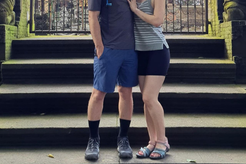 乌布猴林、梯田、秋千、寺庙和瀑布乌布猴林、水稻梯田、秋千、寺庙和瀑布