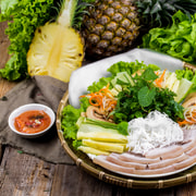 Hoi An: Tour gastronómico nocturno con 7 degustaciones y paseo en barco