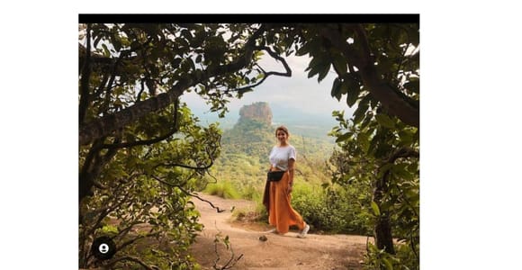 Ab Kandy: Tagestouren von Dambulla nach Sigiriya in einem Luxuswagen