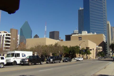 Dallas: Small-Group City Highlights Tour