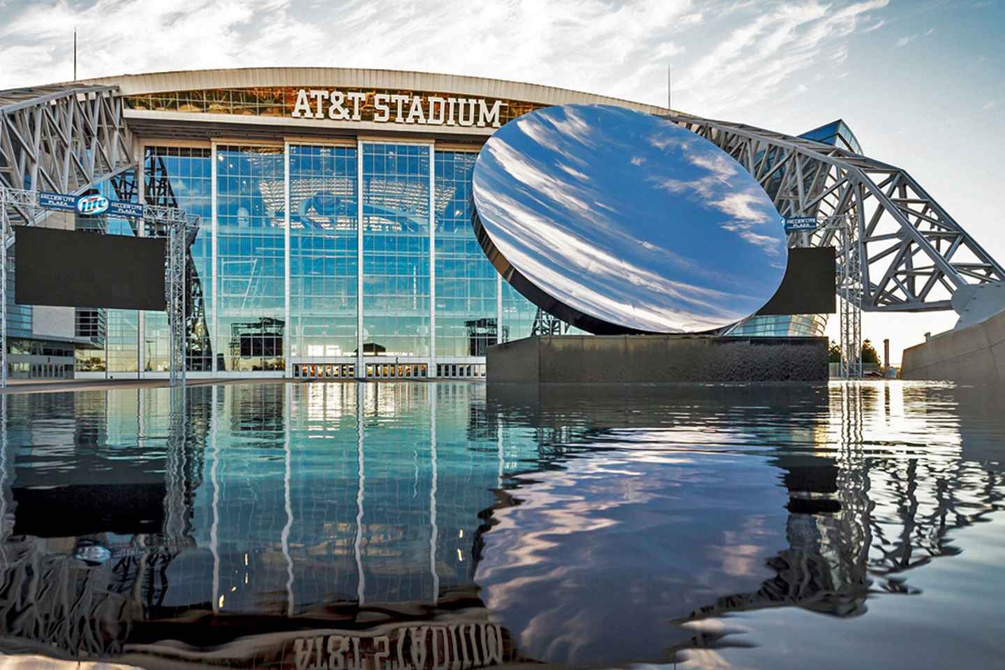 Dallas: VIP Guided Cowboys Stadium Tour and City Sightseeing - Dallas: VIP Guided Cowboys Stadium Tour and City Sightseeing