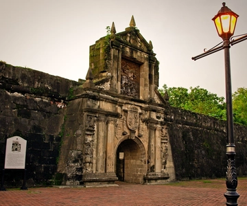 Manila: Old & New 4-Hour City Tour