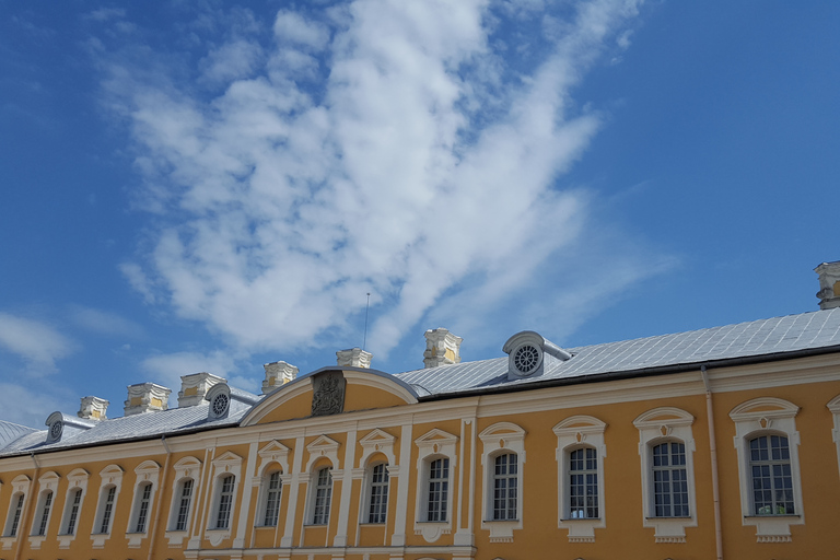 From Vilnius: Rundale Palace & Bauska Castle Tour to Riga Guided Private Tour