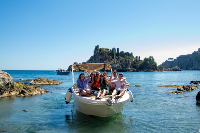 Boottocht in Taormina langs grotten, Isola Bella en turquoise water