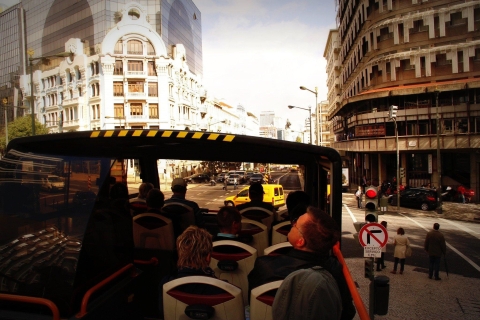 Lizbona: bilet na autobus i rejs hop-on hop-off na cztery linie