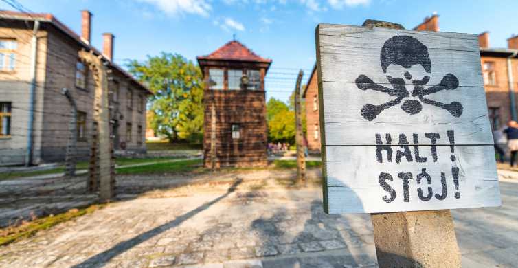 Z Warszawy: jednodniowa wycieczka do obozu koncentracyjnego Auschwitz