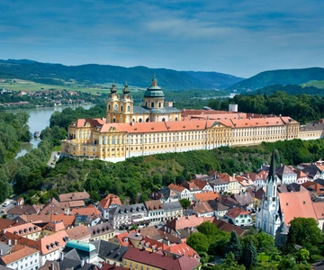 Vanuit Wenen:privé dagtrip Wachau,Melk,Hallstatt,Salzburg