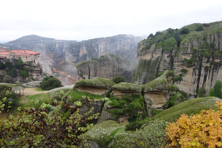 Excursão de 4 dias por Micenas, Epidauro, Olímpia, Delfos e MeteoraTour em inglês