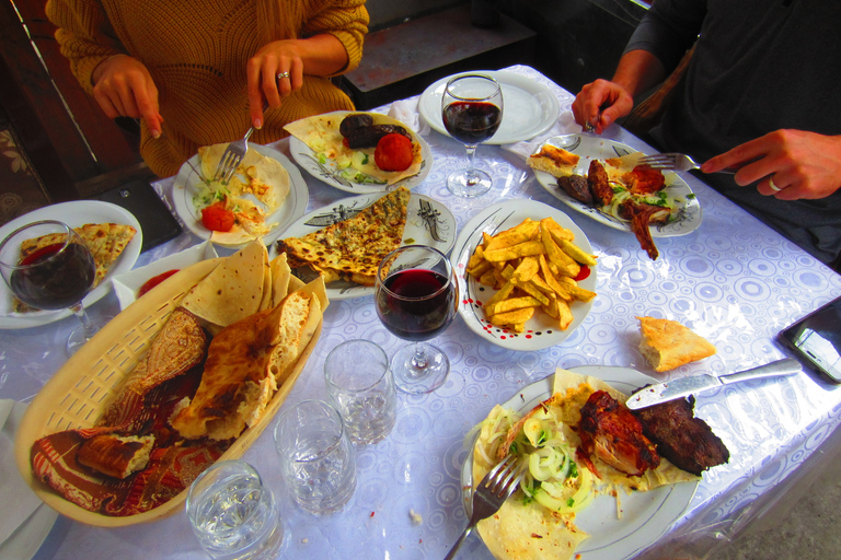 Bakú: visita a la bodega Qabala con almuerzo local