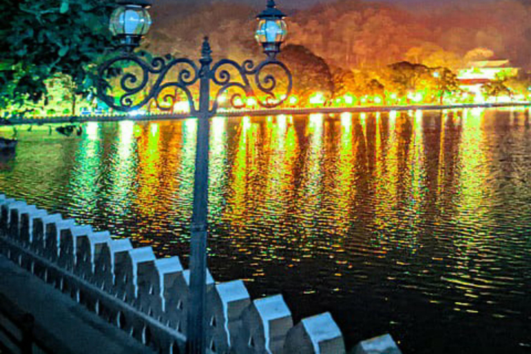 Kandy: Night Tour with Temples and attractions in the area Kandy Night Tour with Temples,attractions in the area by tuk