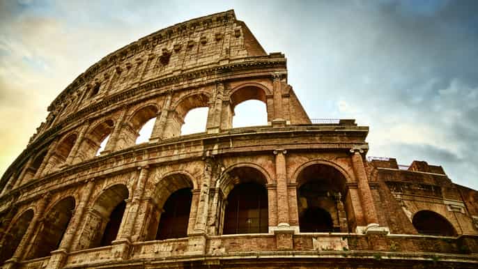 rome colosseum underground roman forum small group tour