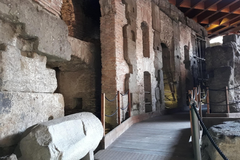 Koloseum: Wycieczka w małej grupie do podziemia i Forum Romanum